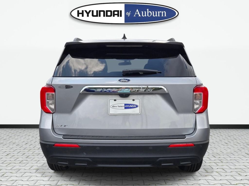 Used 2023 Silver Ford XLT image 6