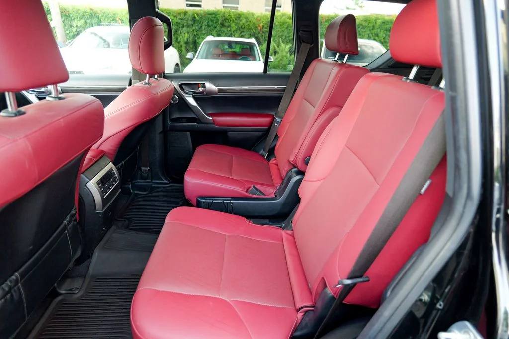 Used 2023 Onyx Black Lexus 460 image 28
