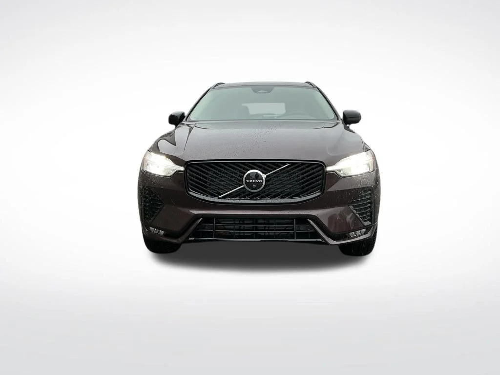 New 2026 Mulberry Red Volvo Plus image 2
