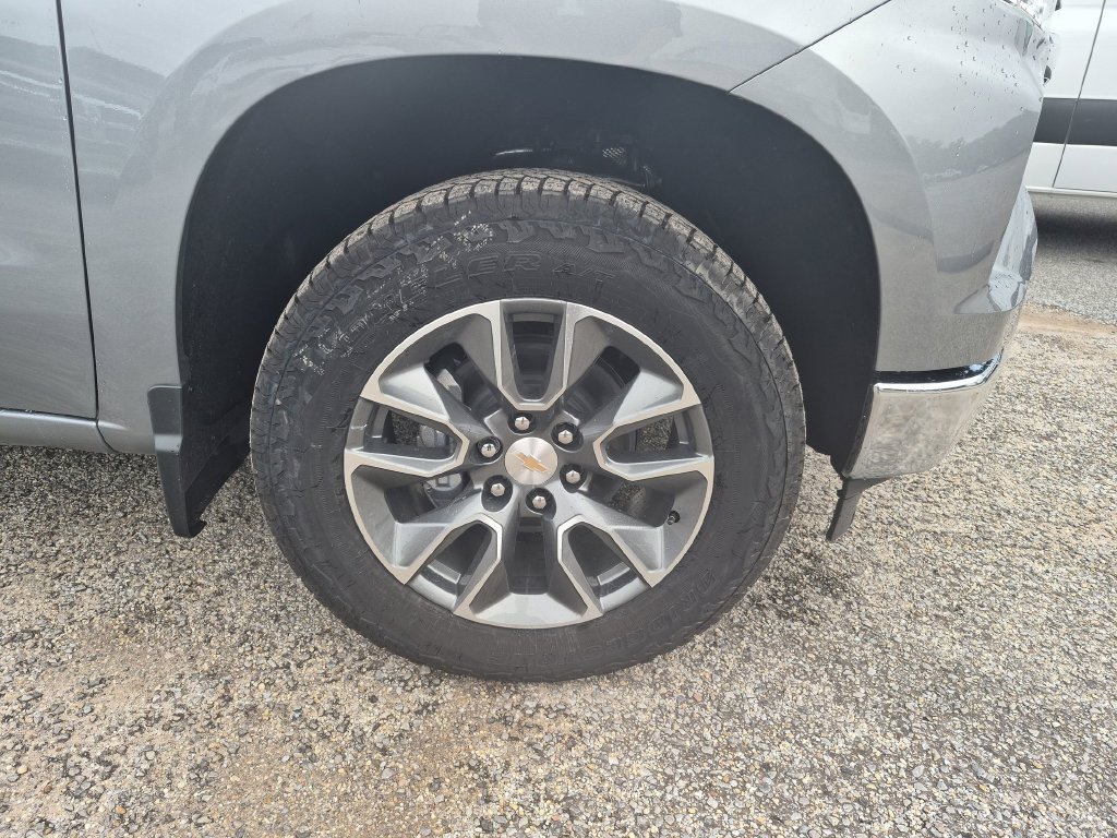 New 2026 Sterling Gray Metallic Chevrolet LT image 13