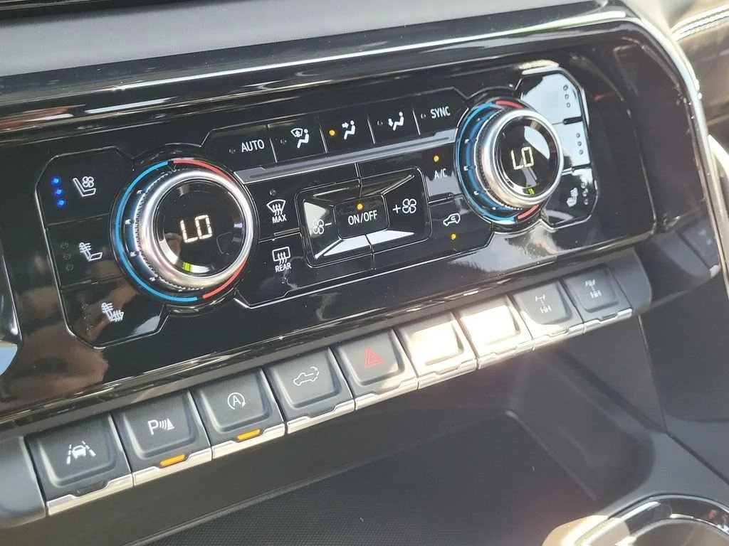 2026 GMC Sierra 1500 AT4X - Photo 14