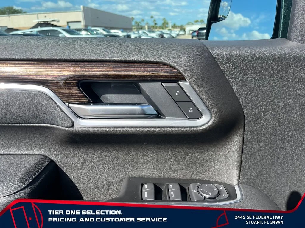 New 2026 Summit White GMC Elevation image 22