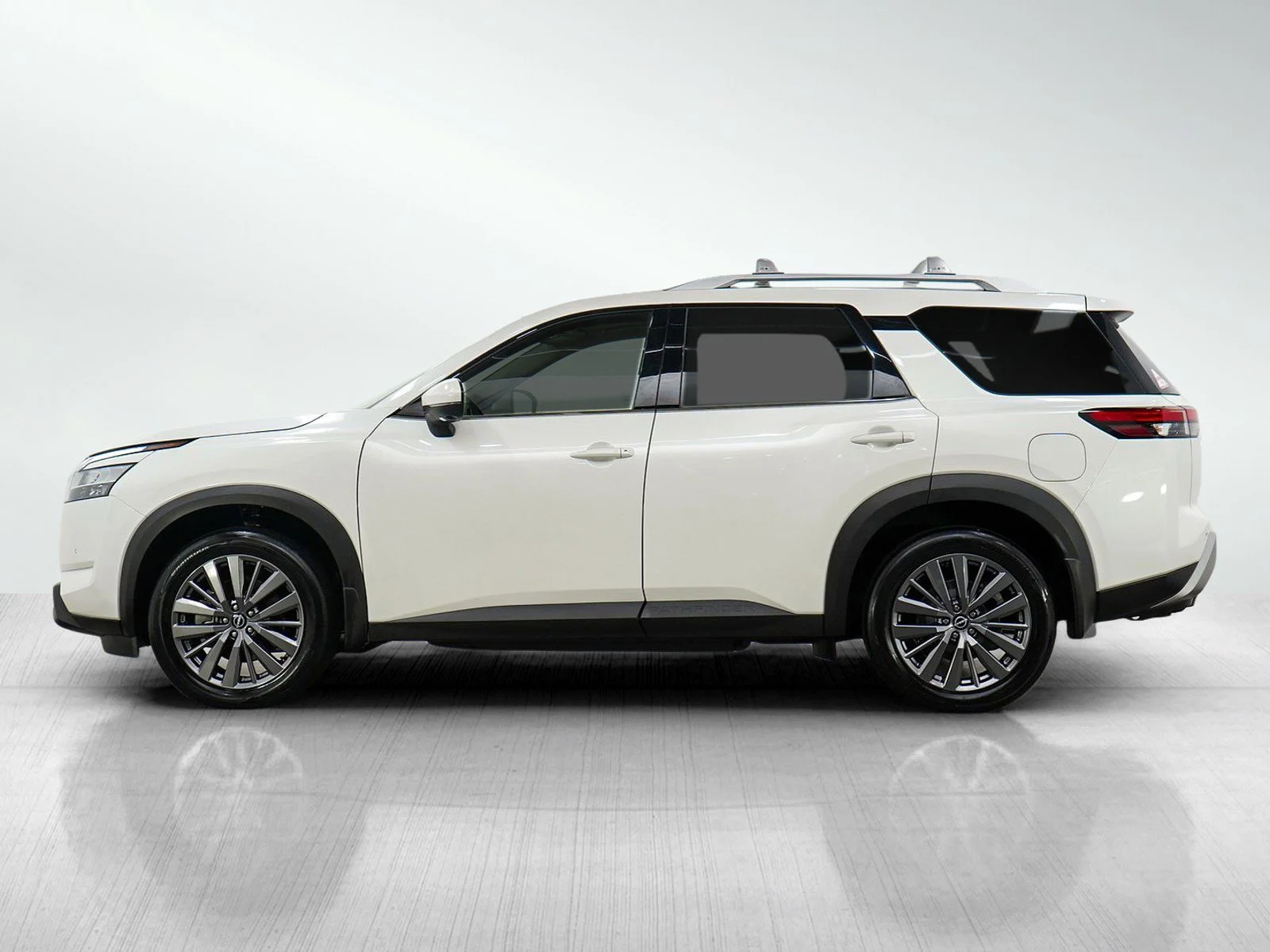 Used 2023 Nissan Pathfinder SL with VIN 5N1DR3CD4PC259814 for sale in Burnsville, Minnesota