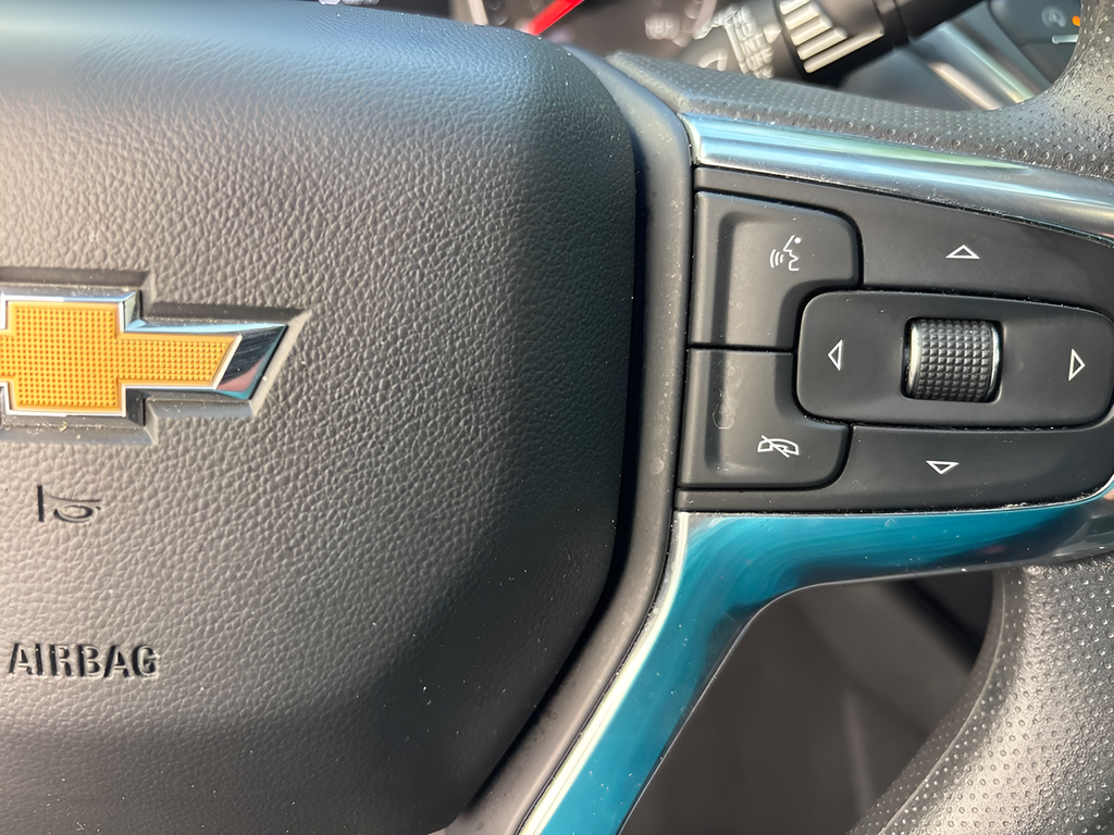 Used 2025 Gray Chevrolet LT image 15