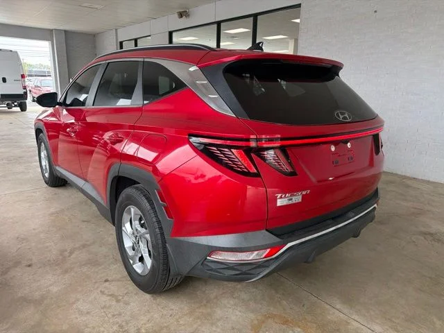 Used 2022 Red Hyundai SEL image 3