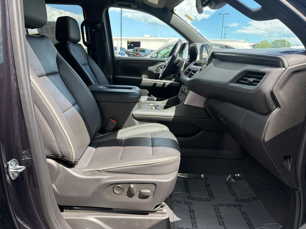 Used 2024 Silver GMC SLT image 33
