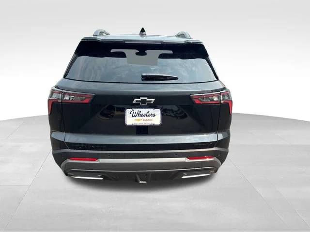 New 2027 Mosaic Black Metallic Chevrolet ACTIV image 4