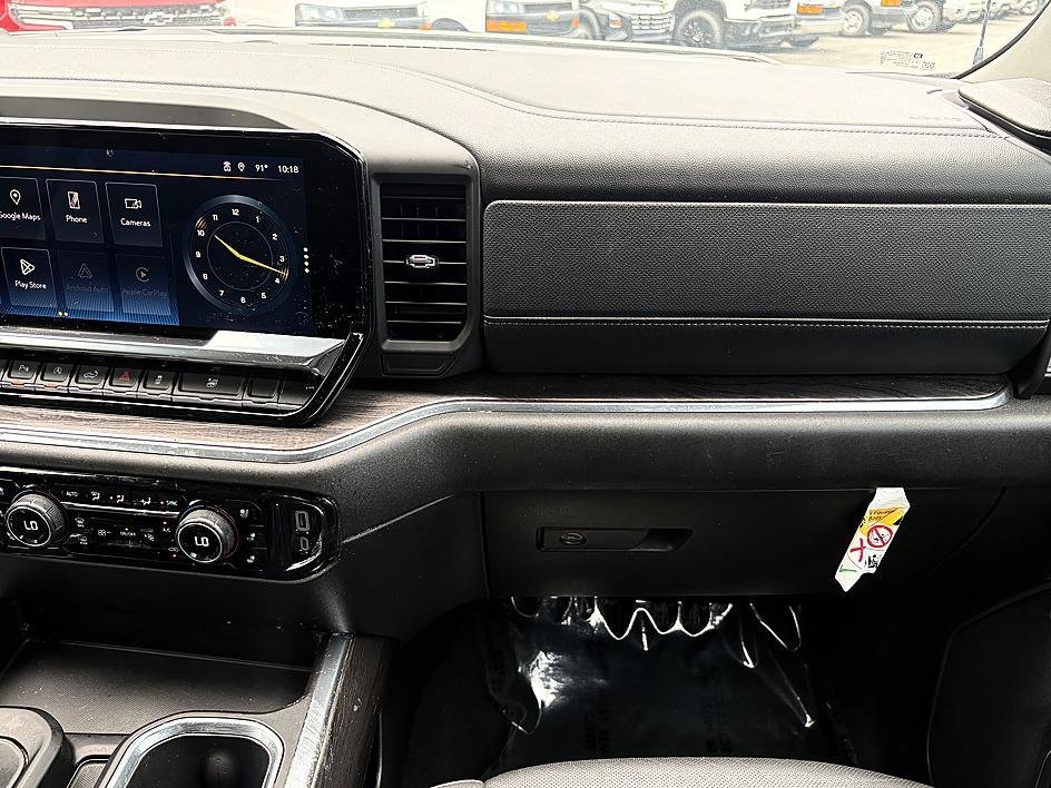 Used 2024 Iridescent Pearl Tricoat Chevrolet LTZ image 13
