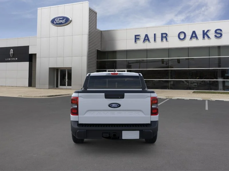 New 2026 Space White Metallic Ford XLT image 5