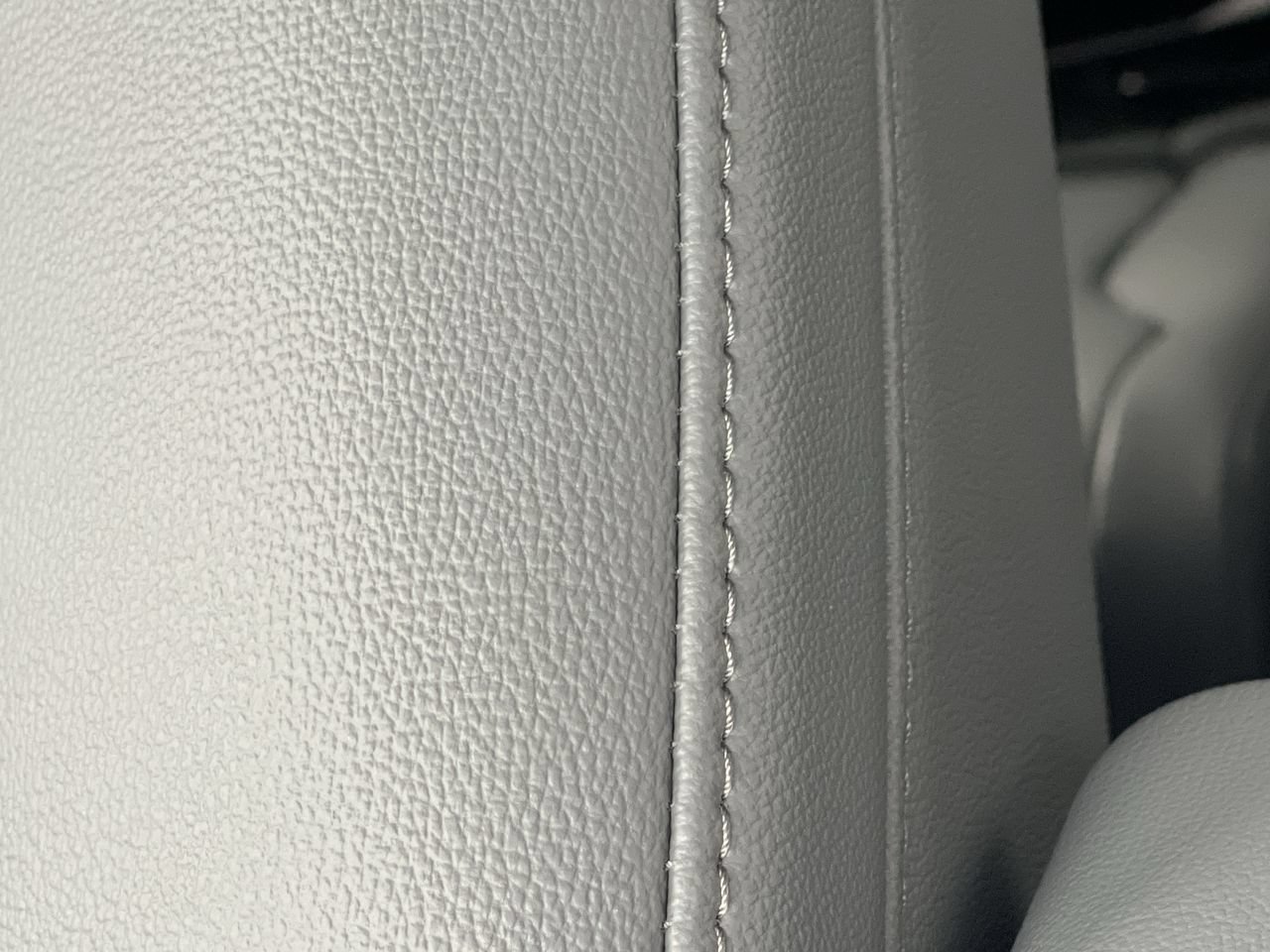 New 2026 Oxford White Ford XL image 26