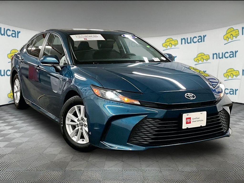 Used 2025  Toyota LE image 1