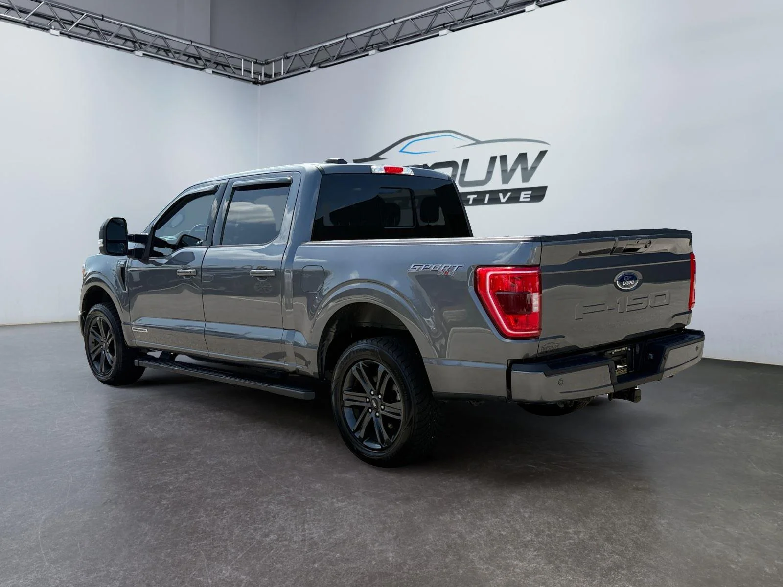 Used 2023 Carbonized Gray Ford XLT image 5