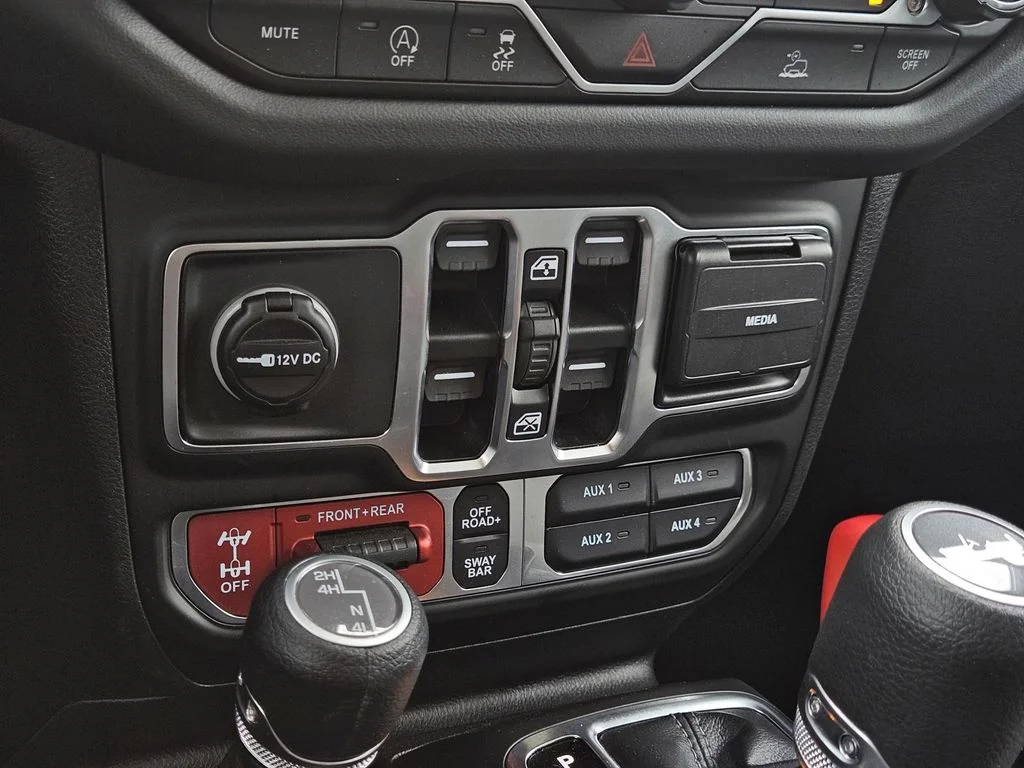 Used 2026 White Jeep Rubicon image 29