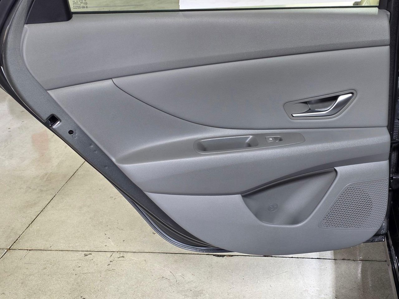 New 2026 Amazon Gray Hyundai SEL Sport image 13
