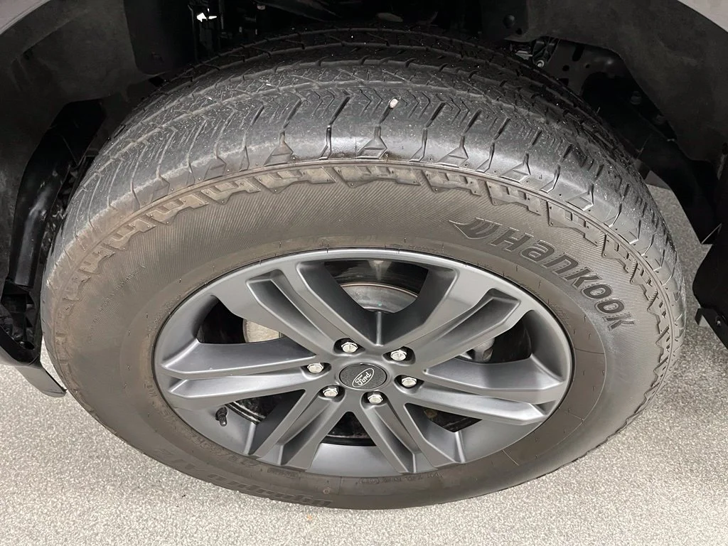 Used 2023 Black Ford Lariat image 15