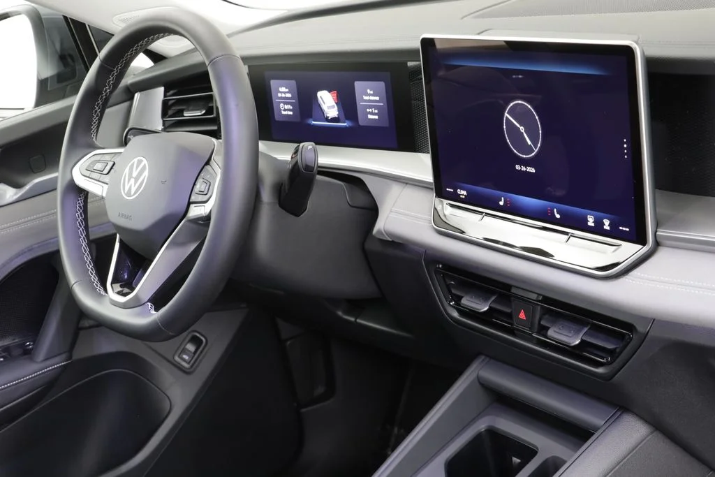 New 2026 Platinum Grey Volkswagen 2.0T SE image 22