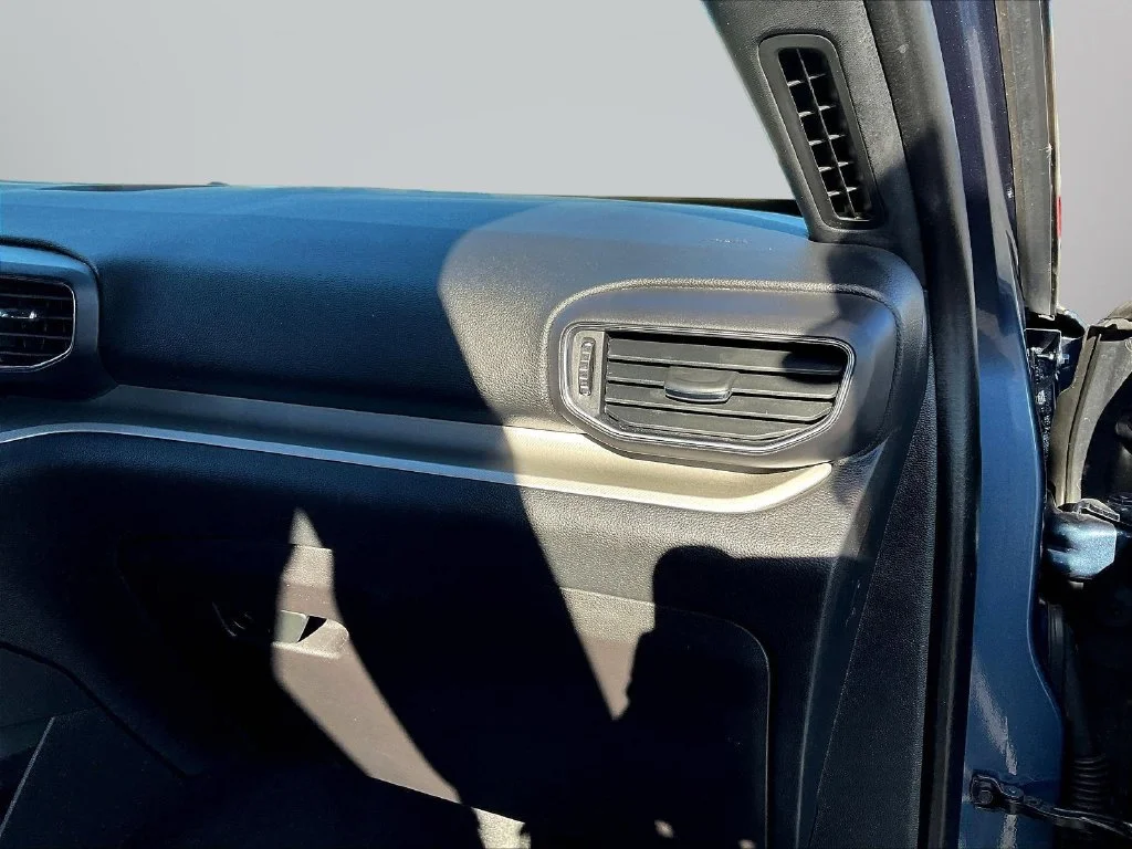 Used 2020 Blue Ford XLT image 29