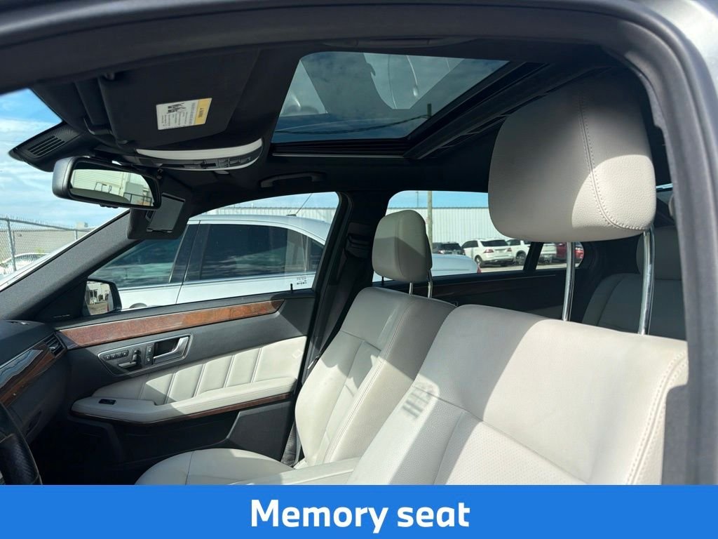Used 2013  Mercedes-Benz E 350 image 25
