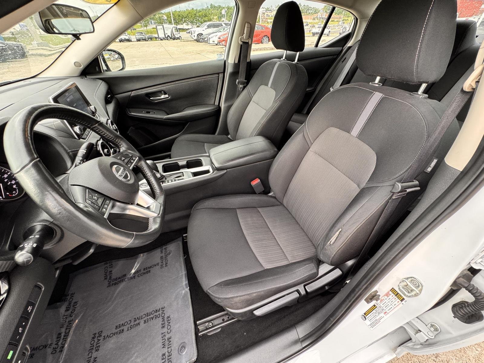 2023 Nissan Sentra SV - Photo 6