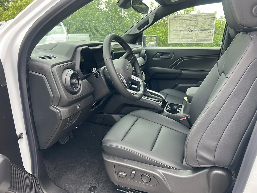 New 2026 Summit White Chevrolet Trail Boss image 15
