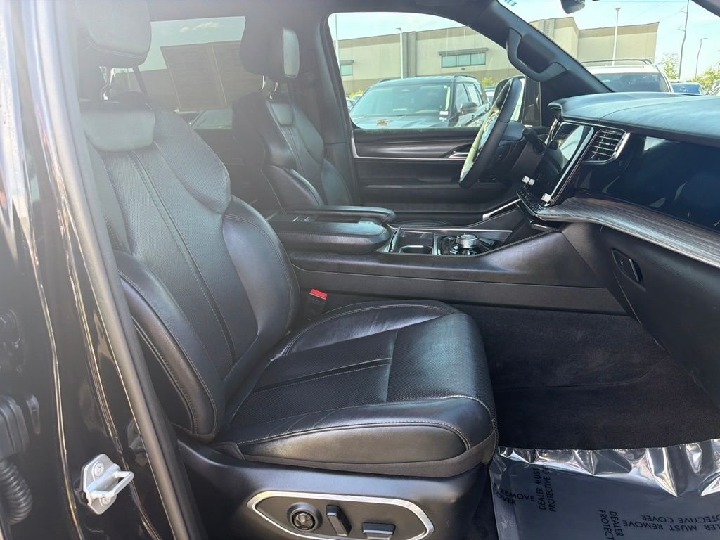 Used 2023 Black Jeep Series III image 19