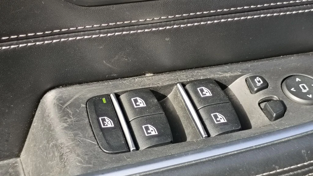 Used 2019 Black BMW 640 Gran Turismo i xDrive image 21