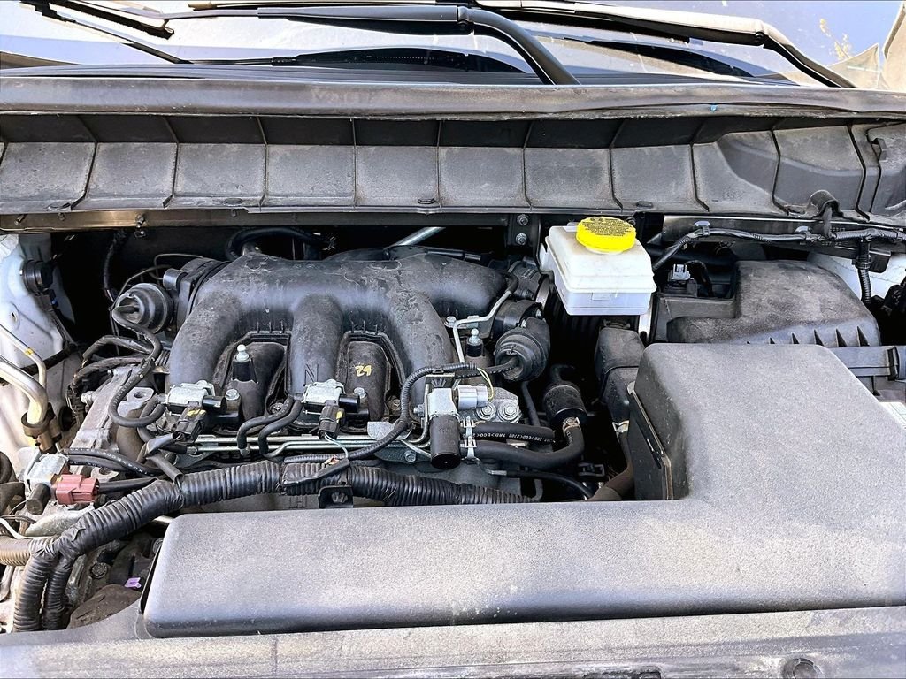 Certified Used 2023 White Nissan SV image 29