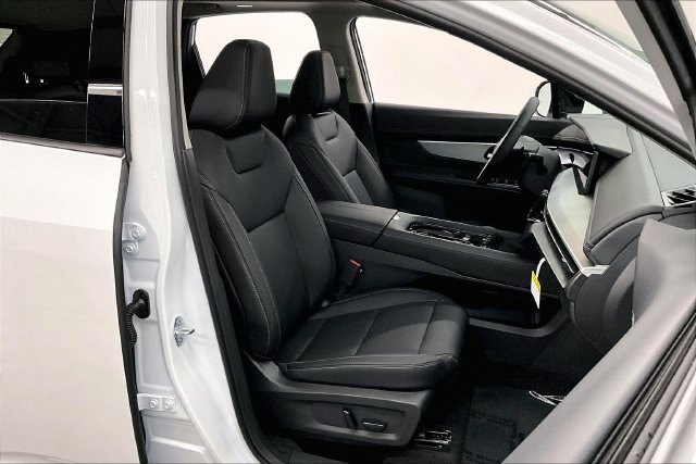 New 2027 Everest White Nissan Dark Armor image 40