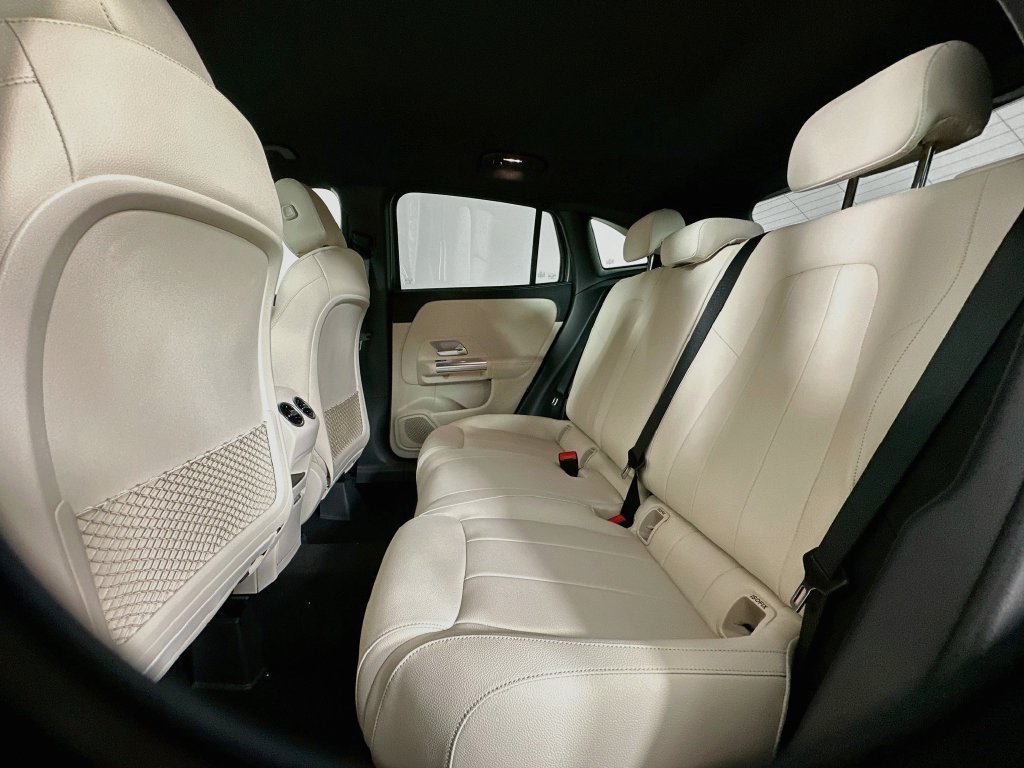 New 2026 Mountain Grey Metallic Mercedes-Benz GLA 250 image 51