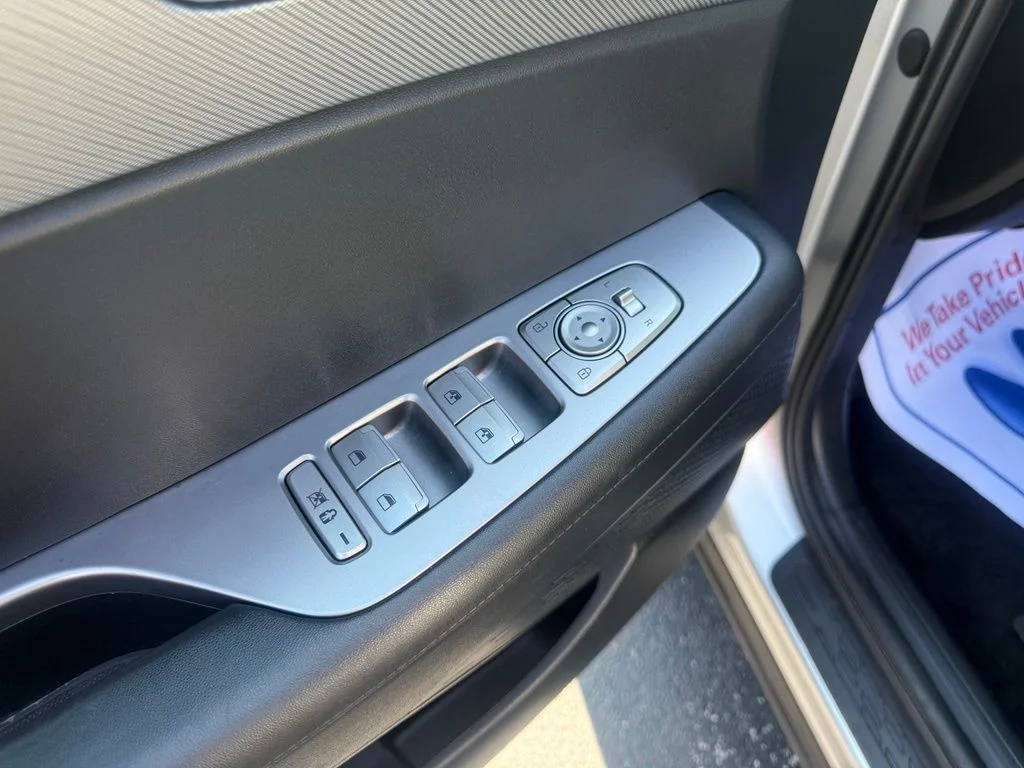 Certified Used 2025 Silver Hyundai SEL image 15