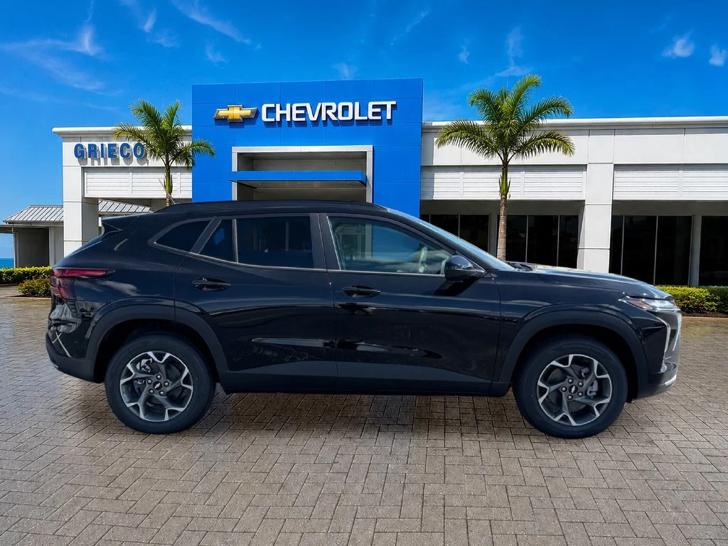 New 2026 Mosaic Black Metallic Chevrolet LT image 8
