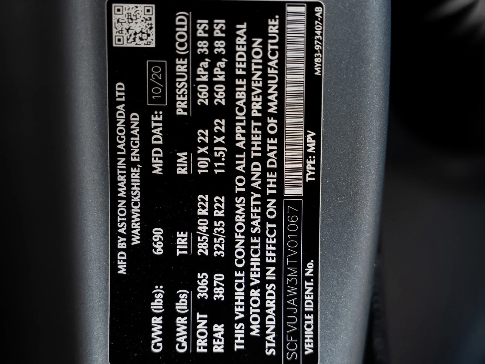 Used 2021 Blue Aston Martin Base image 64