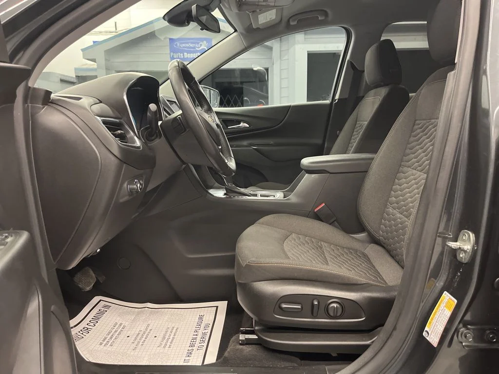2021 Chevrolet Equinox LT - Photo 12