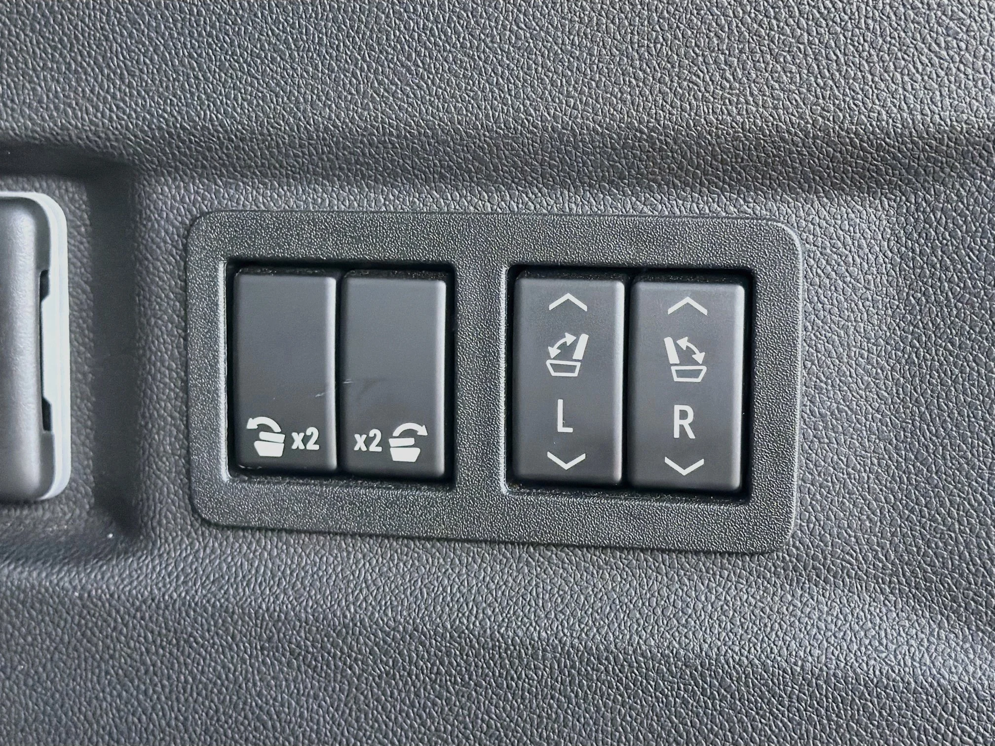 Used 2022 Cherry Red Tintcoat Chevrolet Z71 image 13