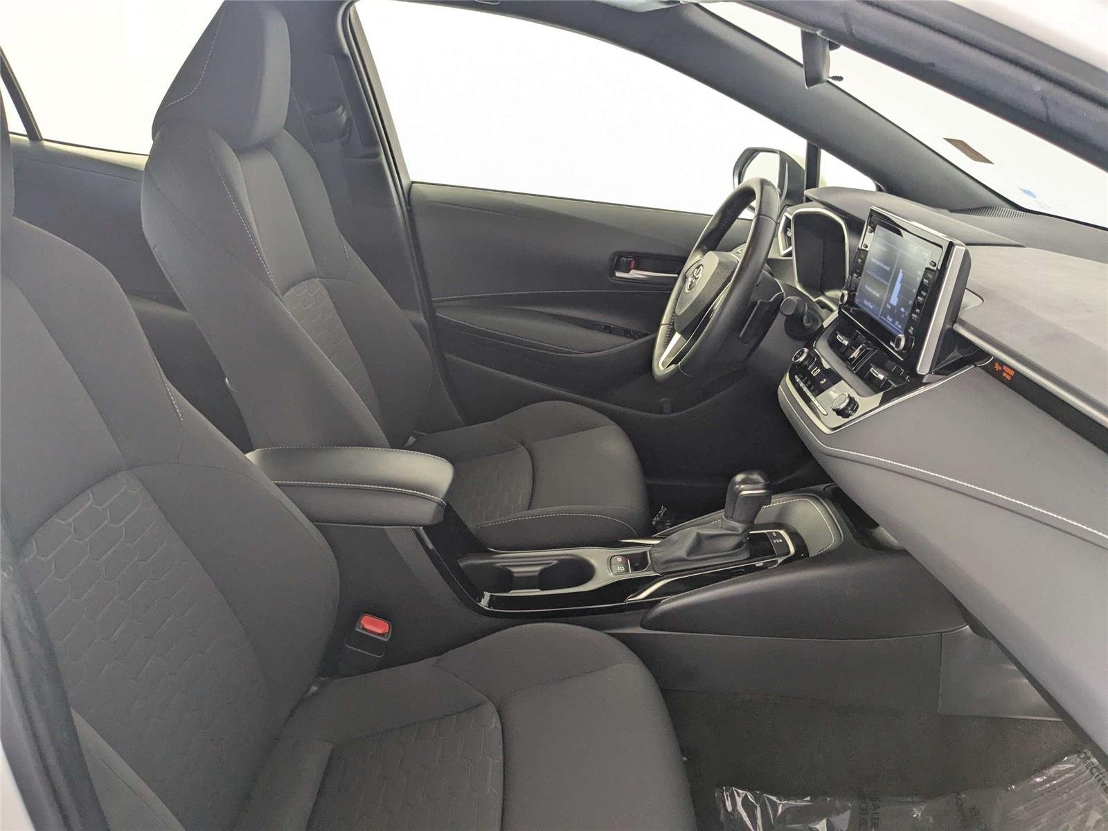 Certified Used 2022 Super White Toyota SE image 31