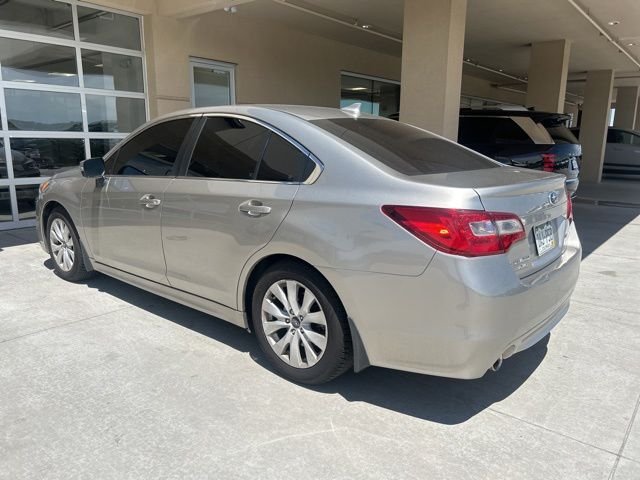 Used 2017 Gray Subaru 2.5i image 4