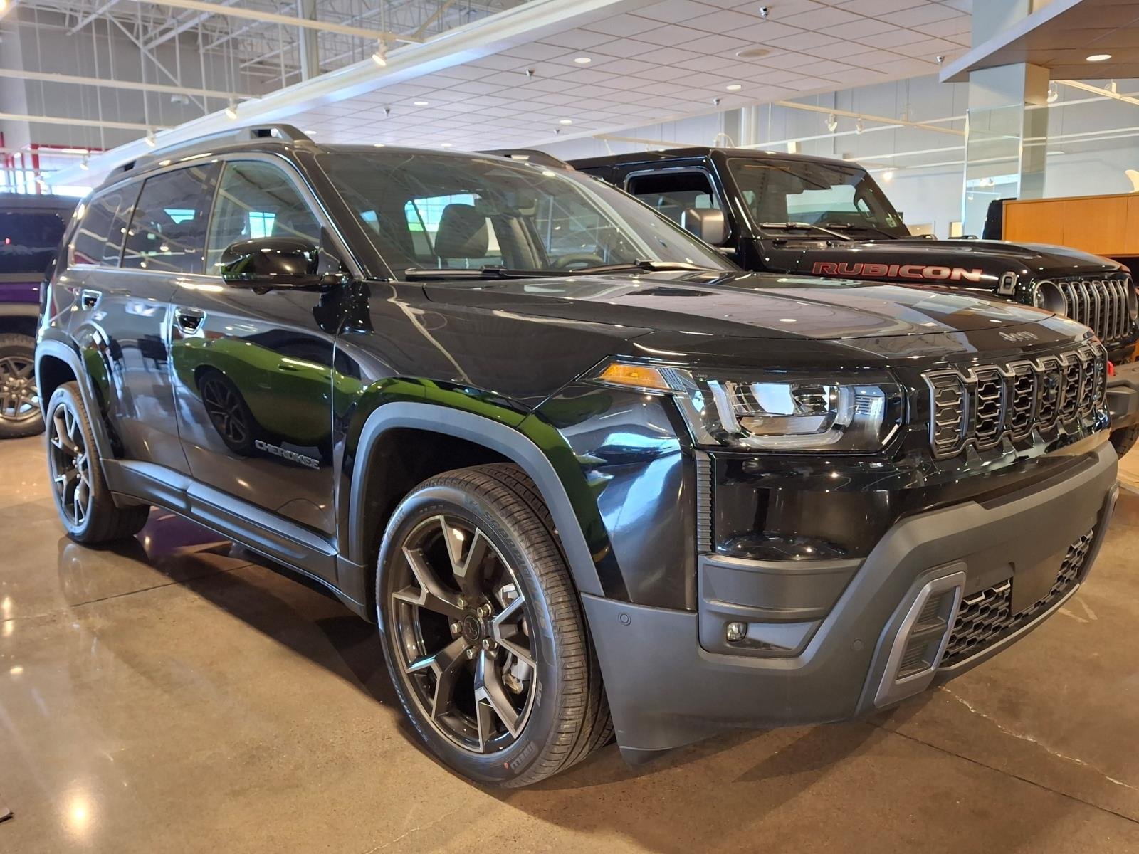 New 2026 Diamond Black Crystal Pearl-Coat Exterior Paint Jeep Overland image 3