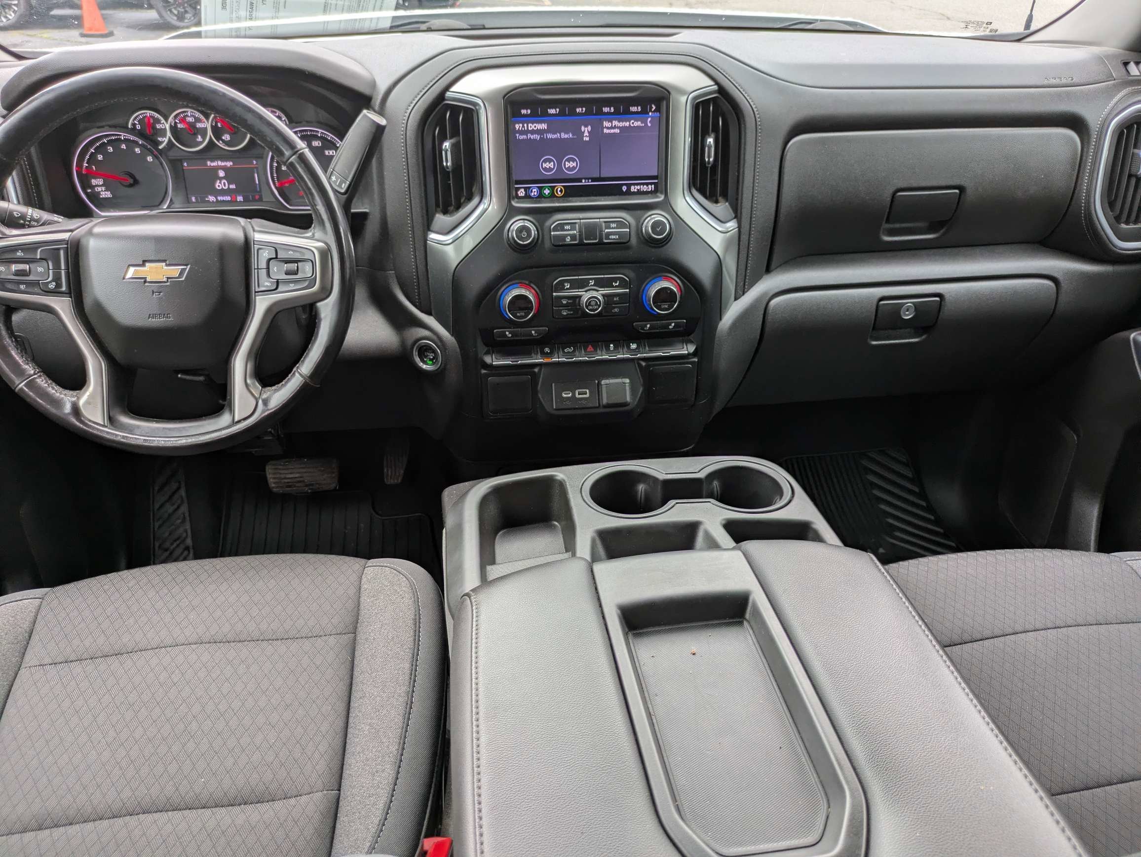 Used 2020 White Chevrolet LT image 11