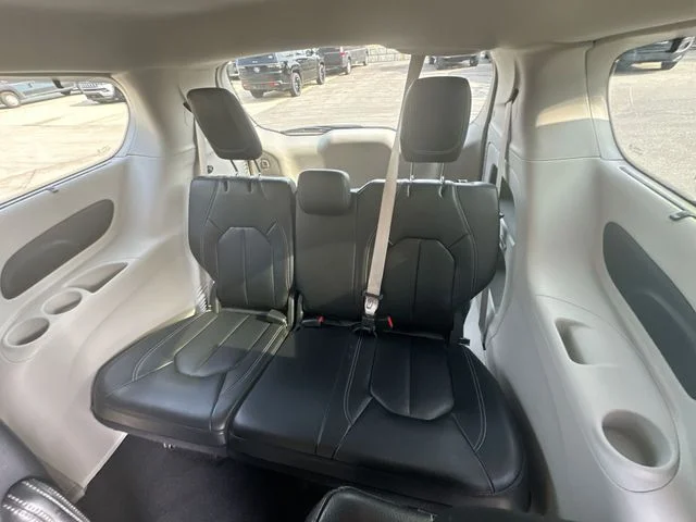 Used 2022 White Chrysler Touring L image 24