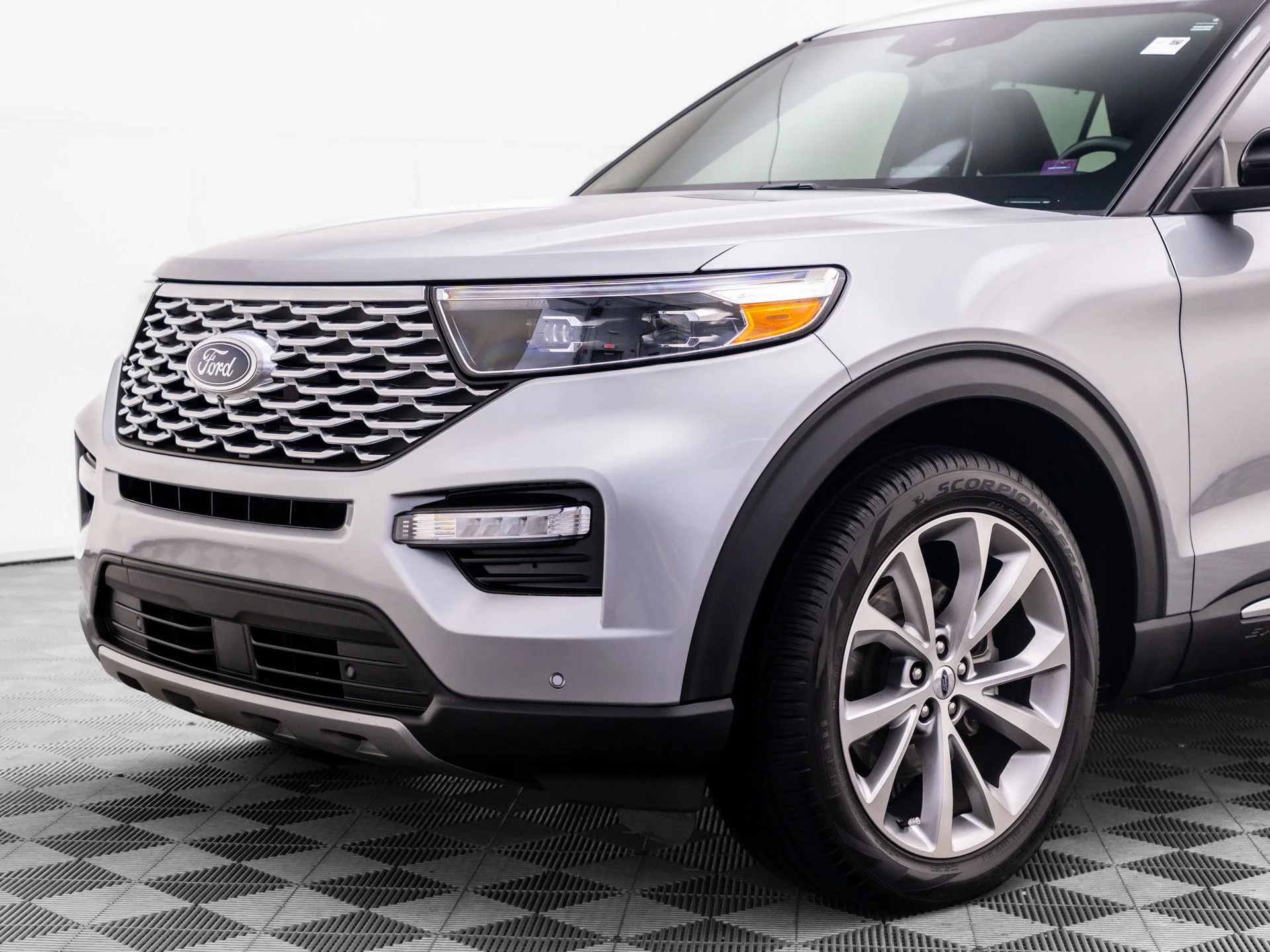 Used 2023 Silver Ford Platinum image 39