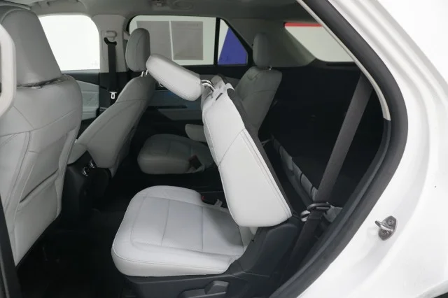 Used 2025 Star White Metallic Tri-Coat Ford Platinum image 20