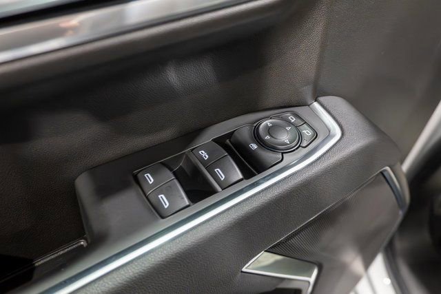 New 2026 Summit White Chevrolet LT (2FL) image 13