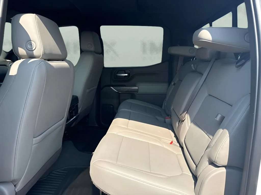 Used 2020 SUMMIT WHITE Chevrolet LTZ image 11