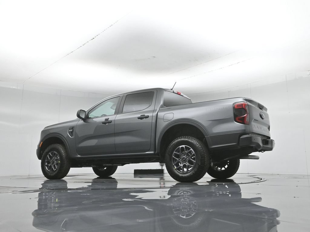 New 2026 Carbonized Gray Metallic Ford XLT image 47