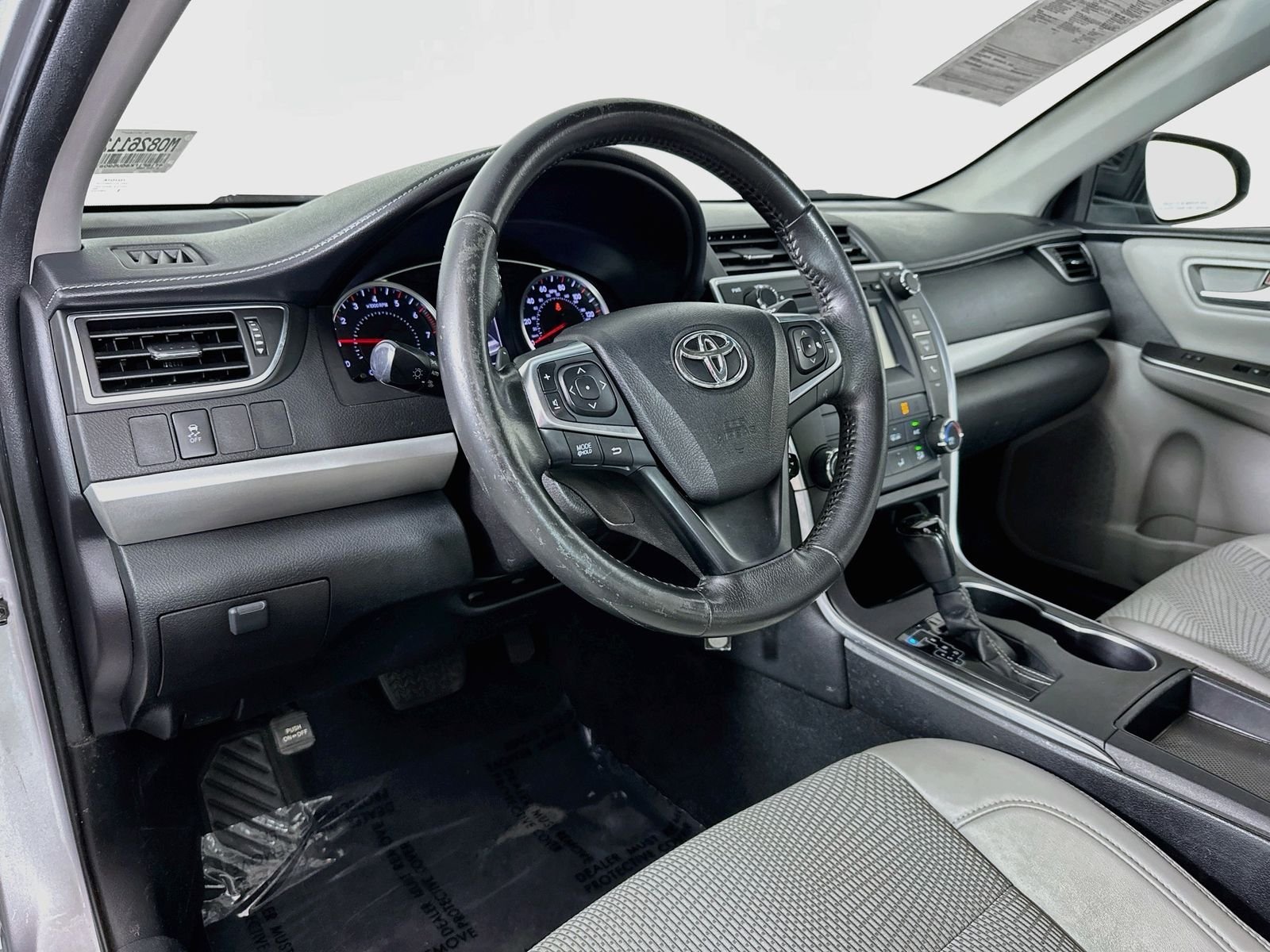 Used 2016 Celestial Silver Metallic Toyota SE image 9