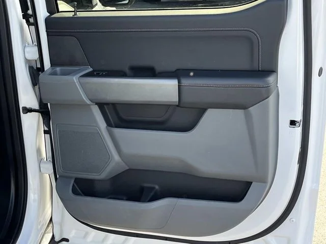 Used 2024 White Ford XLT image 18