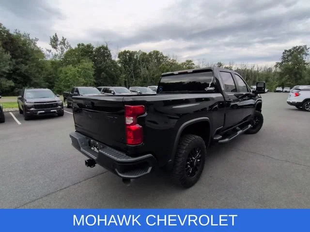 Used 2021 BLACK Chevrolet LT image 4