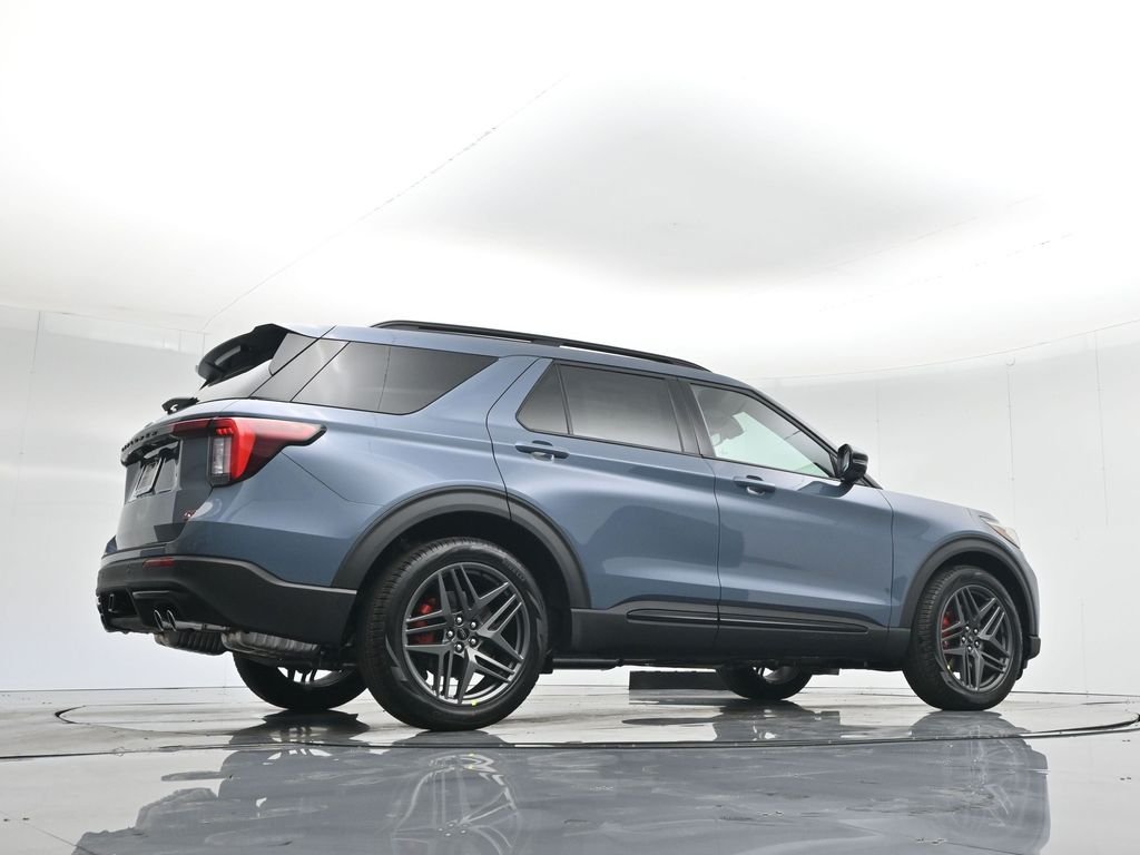 2025 Ford Explorer ST - Photo 53