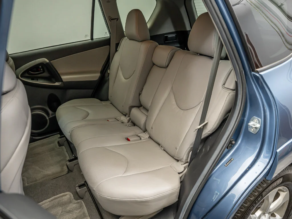 Used 2011 Pacific Blue Metallic Toyota Limited image 42