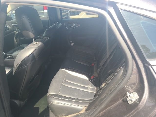 Used 2016 Gray Chrysler Limited image 3